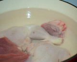Foto del paso 2 de la receta: Caldo con Pelota sencillo