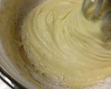 Foto langkah ke 3 dari resep Coffee Tres Leches Cake (Kue Mandi Susu).