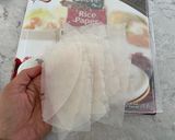A picture of step 1 of Rice Papers in John Dory Soup.