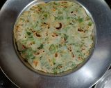 A picture of step 3 of Rice flour roti.