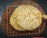 A picture of step 5 of Mixed vegetable stuffed paratha.