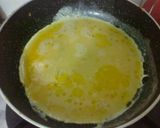 Foto langkah ke 6 dari resep Omurice (Omelet Nasi goreng).