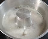 Foto del paso 1 de la receta: Torta invertida de peras rellena