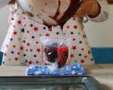 A picture of step 8 of Basic Dark Chocolate Bon Bons / Bonbon de Chocolat.
