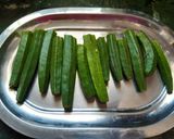 A picture of step 1 of Stuffed masala bhindi.
