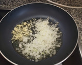 Foto del paso 2 de la receta: Hamburguesa de berenjena y pimiento de piquillo