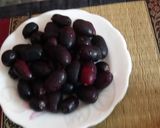 A picture of step 1 of Jamun drink.