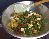 Foto langkah ke 5 dari resep Oseng tahu + kacang panjang.