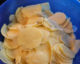A picture of step 1 of Potatoes Mousakka.