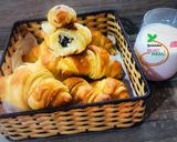 Hình bước làm 6 của món Croissant- Taste of Paris