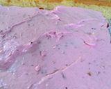 Foto langkah ke 5 dari resep Strawberry Cream Cake.