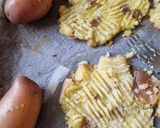 Gyors krumplis pizza ízlés szerint recept fázis 1 fotója