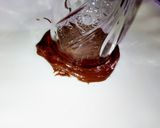 A picture of step 7 of Nutella shake.