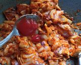 Foto langkah ke 4 dari resep Udang cumi asam manis pedas.