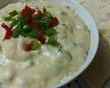 صورة لخطوة 7 من وصفة صلصه الجبن بالفليفله🌶🧀🍞🍟