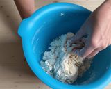 Foto del passaggio 2 della ricetta Friselle pugliesi