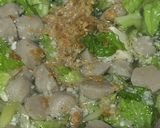 Foto langkah ke 9 dari resep Sop Tahu Bakso.