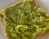 Foto langkah ke 3 dari resep Avocado toast.