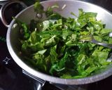 A picture of step 3 of Spinach soup.