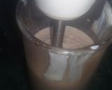 A picture of step 1 of Oreo Milkshake.