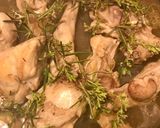 Foto del paso 1 de la receta Conejo borrachito de cerveza, con romero en su bolsillo