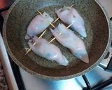 Foto del paso 7 de la receta: Chipirones frescos rellenos en salsa de cebolla y tikka curry
