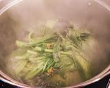 A picture of step 2 of U Choy Sum with Garlic Oil.