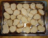 Foto del paso 1 de la receta: Budín de pan navideño