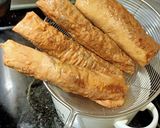 A picture of step 4 of Ngo Hiang Chinese Recipe (Deep Fried).
