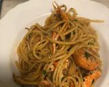 Foto del passaggio 3 della ricetta Scampi alla busara bianca/con pasta