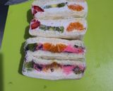 Foto langkah ke 8 dari resep Fruits sando Jepang ala fe.