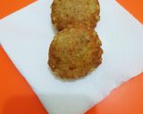A picture of step 9 of Sabudana vada sago.