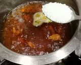 A picture of step 2 of Kashmiri Kahwa.