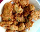 Bhajiya kadi recipe step 2 photo
