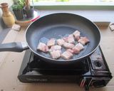 รูปขั้นตอนการทำที่ 3 ของ หมูสามชั้นทอดเกลือ