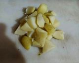 A picture of step 2 of Dahiwale Aloo.