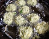 A picture of step 5 of Dalwada (green moong dal vada).