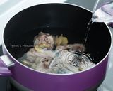 A picture of step 4 of Winter Melon Pork Rib Soup.