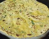 A picture of step 4 of Carrot fenugreek paratha.