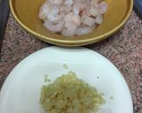 Foto del paso 1 de la receta Brócoli con gambas al ajillo