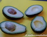 Foto del passaggio 2 della ricetta Crostini con Guacamole