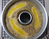 Foto langkah ke 5 dari resep Bolu Pisang Kukus Takaran Sendok Tanpa Mixer.