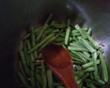 Une image de l'étape 1 de Tadjine aux haricots,olives verts.