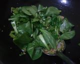 Foto langkah ke 4 dari resep Kwetiaw goreng.