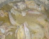 Foto del paso 5 de la receta: Alitas fritas con cebolla y morrón