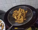A picture of step 4 of Methi Namak Pare.