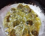 कुरकुरीत कोथिंबीर वडी (Kothimbir Vadi Recipe In Marathi) रेसिपी स्टेप 2 फोटो 