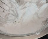 A picture of step 1 of Mango trifle.