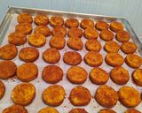 Foto langkah ke 7 dari resep (53). Palm Cheese Cookies.
