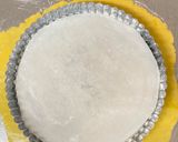 A picture of step 2 of Easy Cherry Cheese Tart.